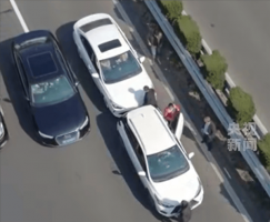 无人机化身“空中交警” 高速追尾堵点几分钟畅通无阻！
