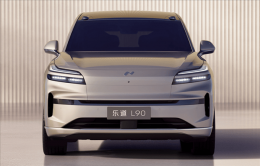 蔚来乐道L90旗舰SUV：240L前备舱 双击即开 空间新体验！