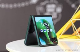 moto razr 60系列来袭：钛合金转轴+骁龙8至尊版 小折叠手机新巅峰？