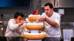 欧洲科研团队世博展出RoboCake：会动的小熊机器人 电池还能吃？