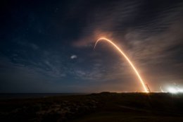 SpaceX猎鹰9号火箭再创纪录 28次复用成功发射28颗星链卫星