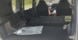 方程豹钛7内饰曝光 与豹8相似 提供5座版本 车身尺寸或更大