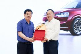 共绘高端产业链蓝图 问界汽车、福耀集团、福耀科技大学协同创新共筑科技未