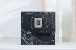 技嘉B860M电竞雕主板：中高端玩家酷睿Ultra 200系列的性价比优选
