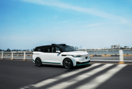 江铃易至颐驰06南昌首发亮相 以智能科技开启未来出行新体验