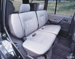 15万预算家用轿车怎么选？三款高颜值强实力车型帮你轻松做决定