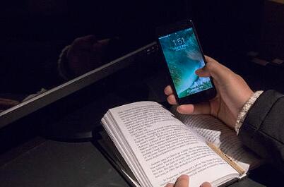 2026第9周中国旗舰手机销量：苹果领先 华为小米紧追 供应链挑战加剧